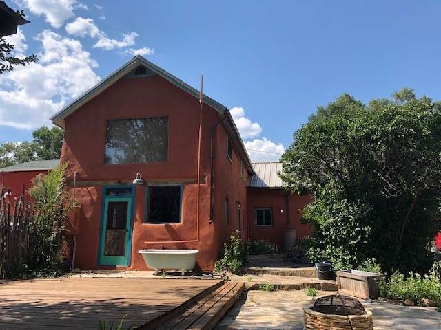 309 Floresta Street - Photo 1