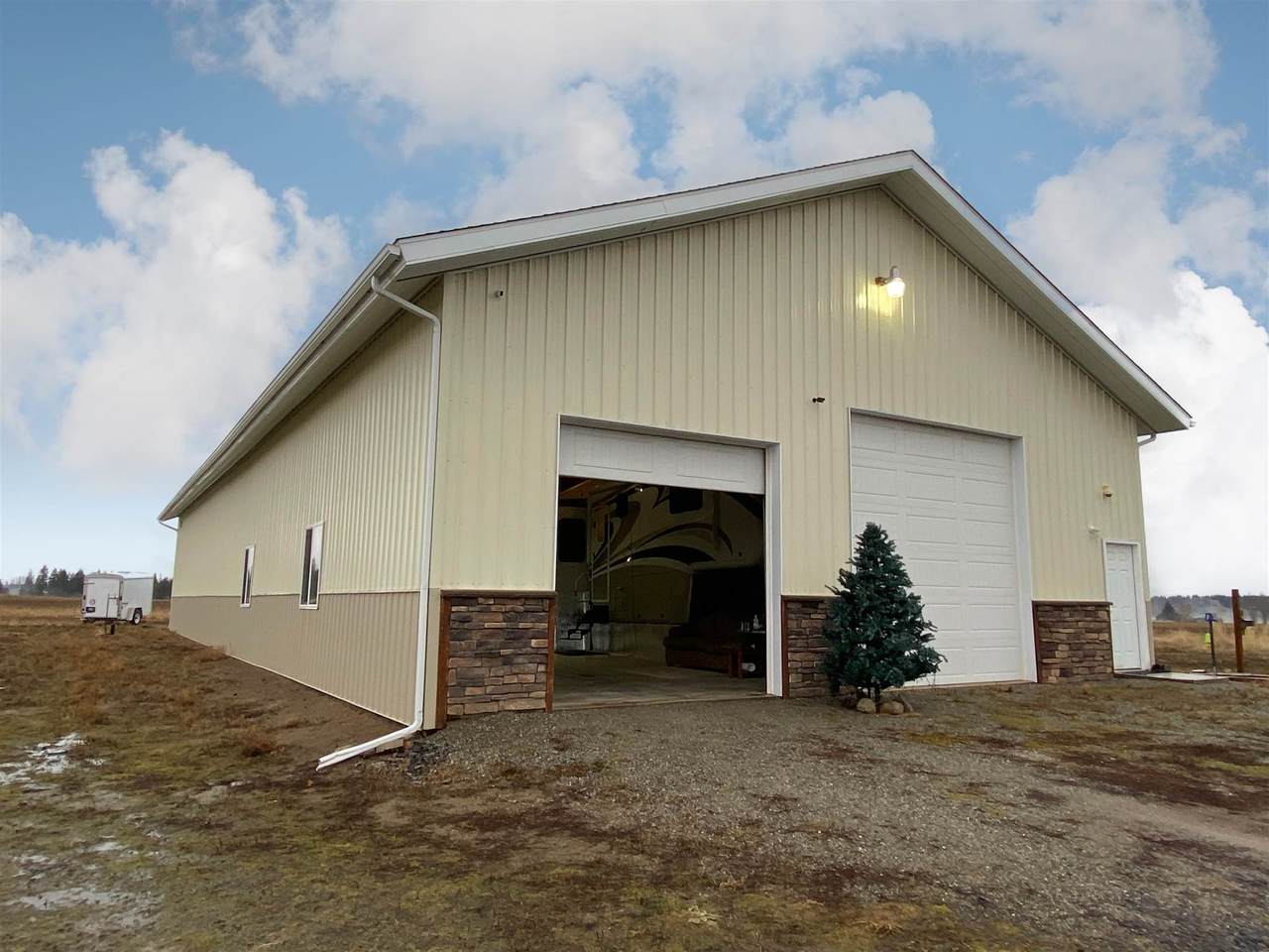 25711 Monroe Rd - Photo 1