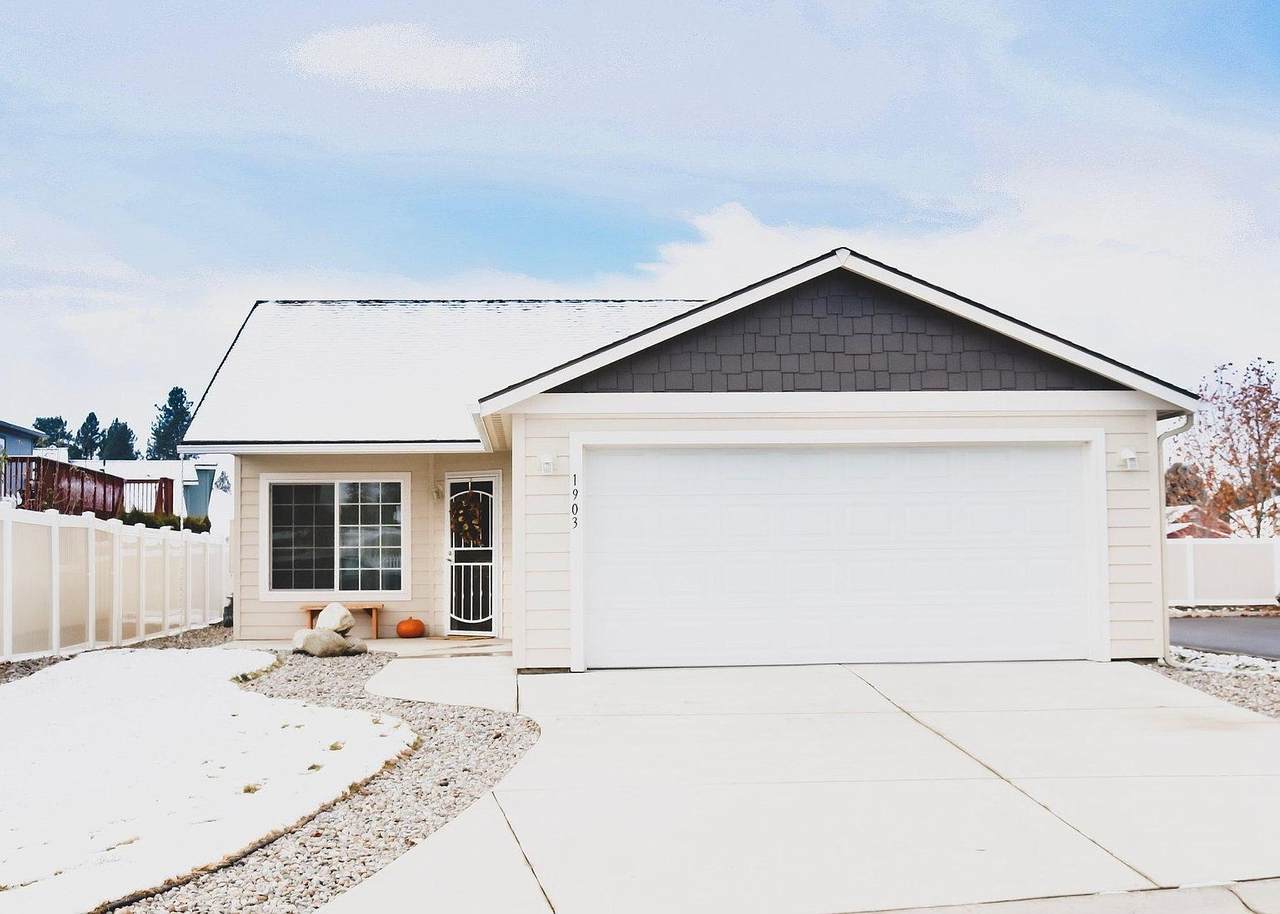 1903 Steen Ln - Photo 1