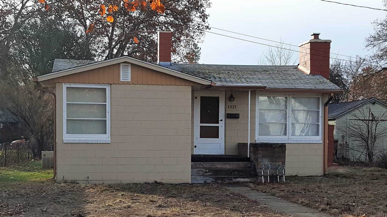 2927 Gardner Ave - Photo 1