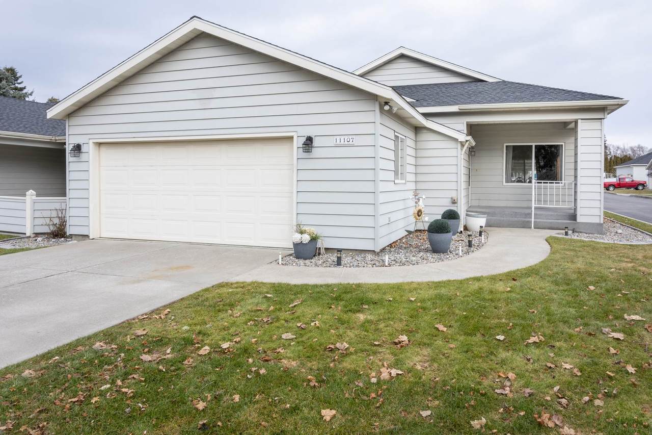 11107 Main Ave - Photo 1