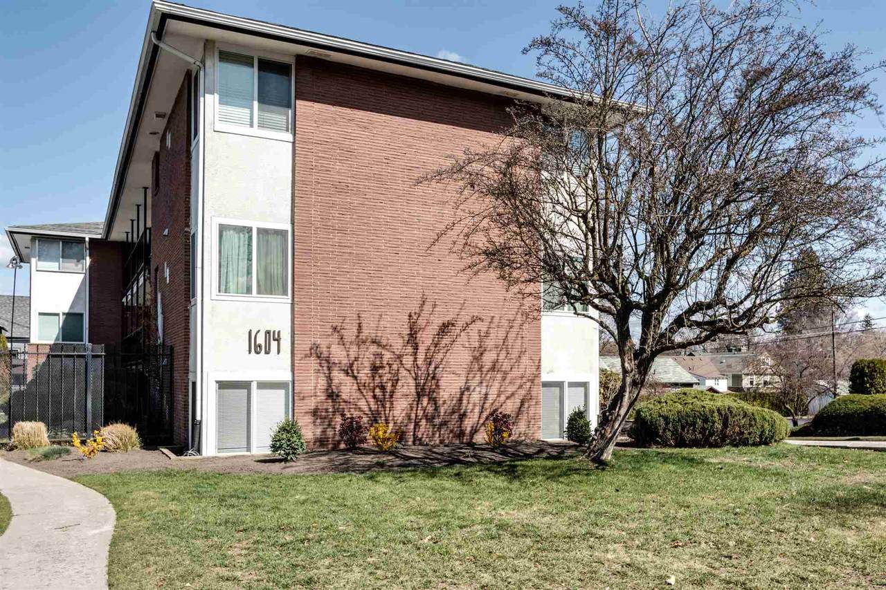 1604 8th Ave - Photo 1