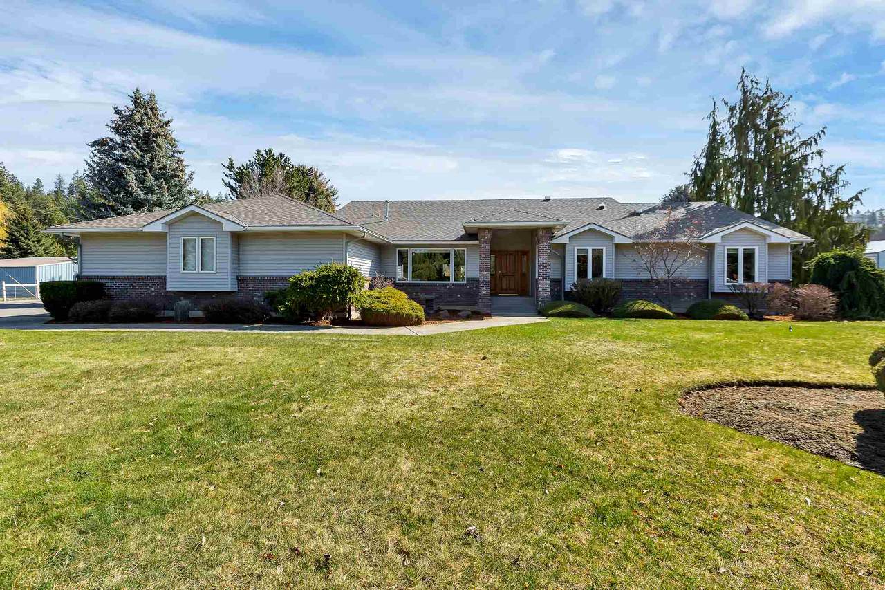 1605 Park Rd - Photo 1