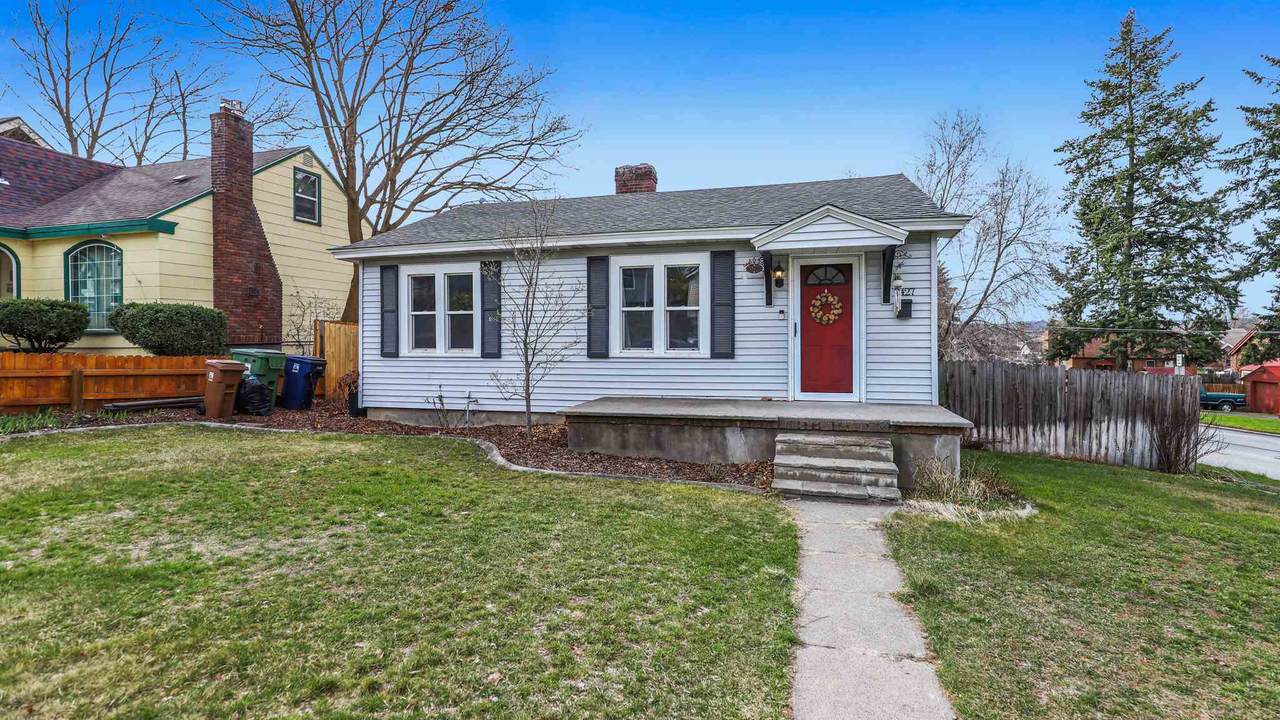 2427 Liberty Ave - Photo 1