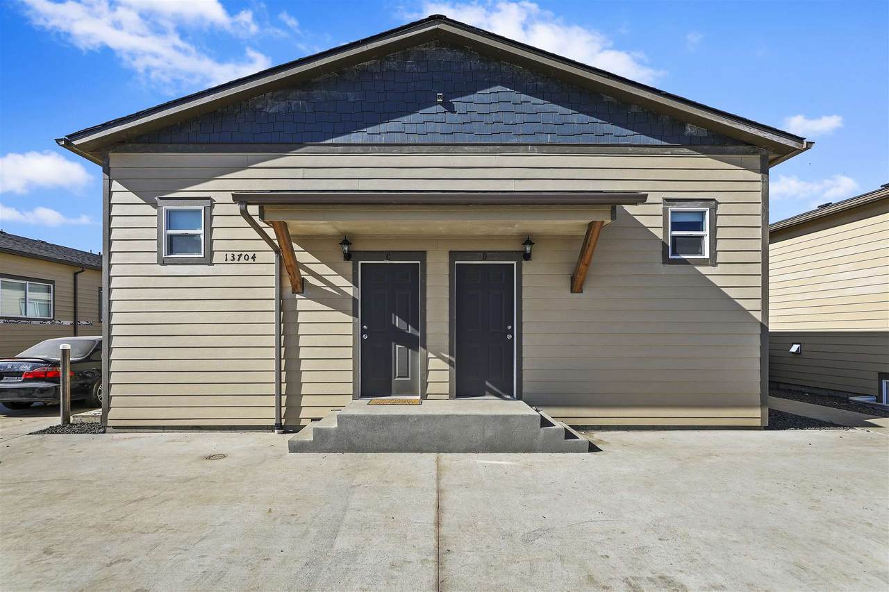 13816 Bergen St - Photo 1