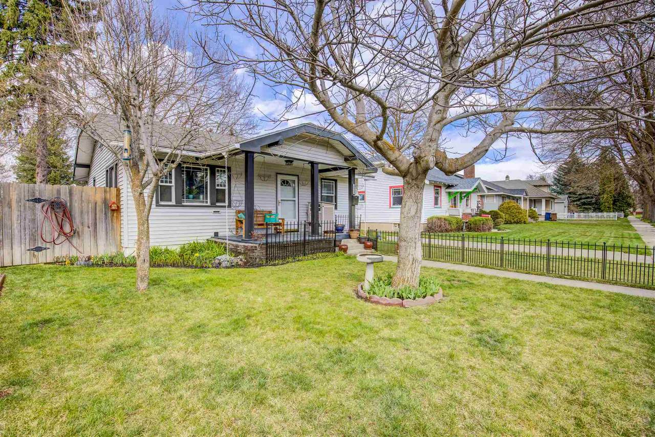 4023 6th Ave - Photo 1