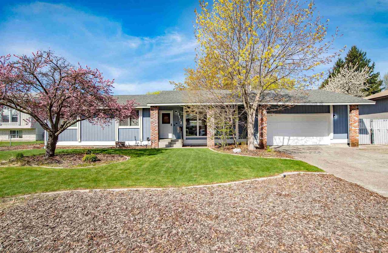 1712 Evergreen Rd - Photo 1