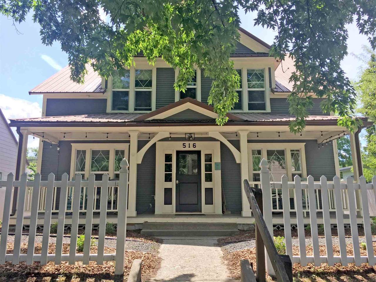 516 Indiana Ave - Photo 1