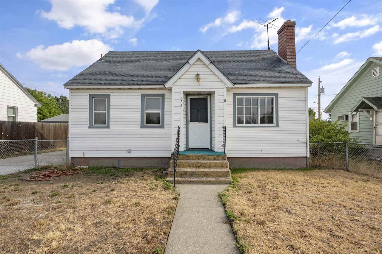 554 Wellesley Ave - Photo 1