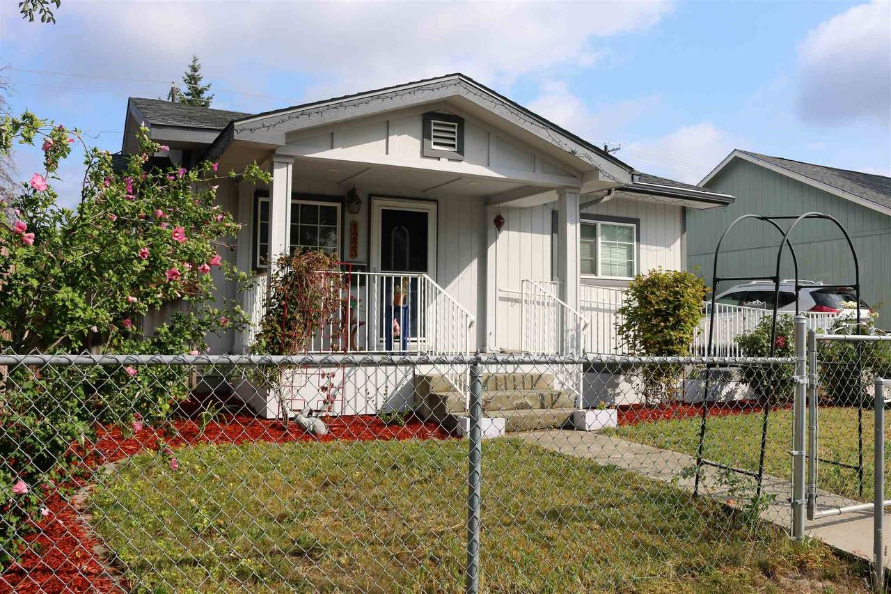 1223 Rowan Ave - Photo 1