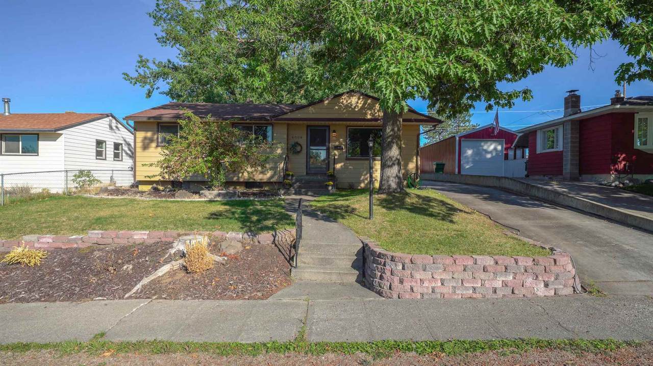 6008 Oak St - Photo 1