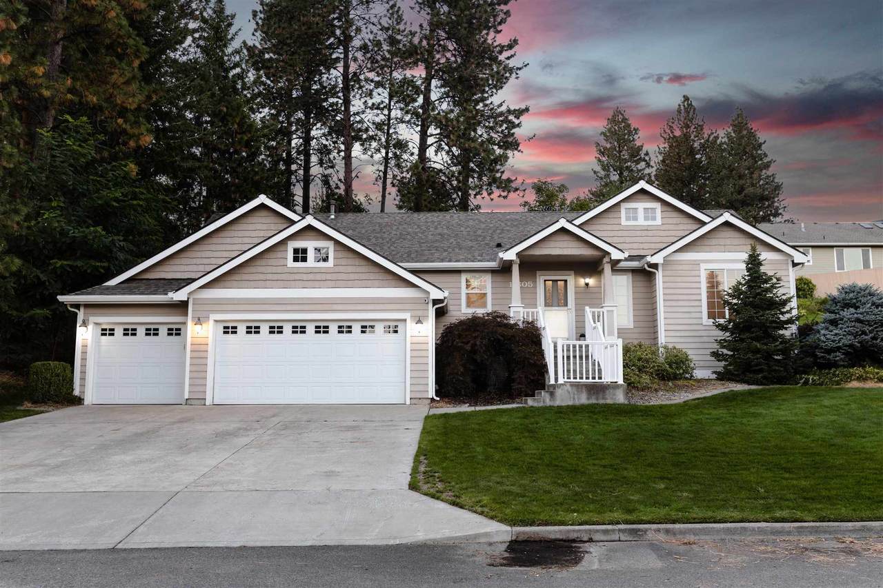 11605 20th Ave - Photo 1