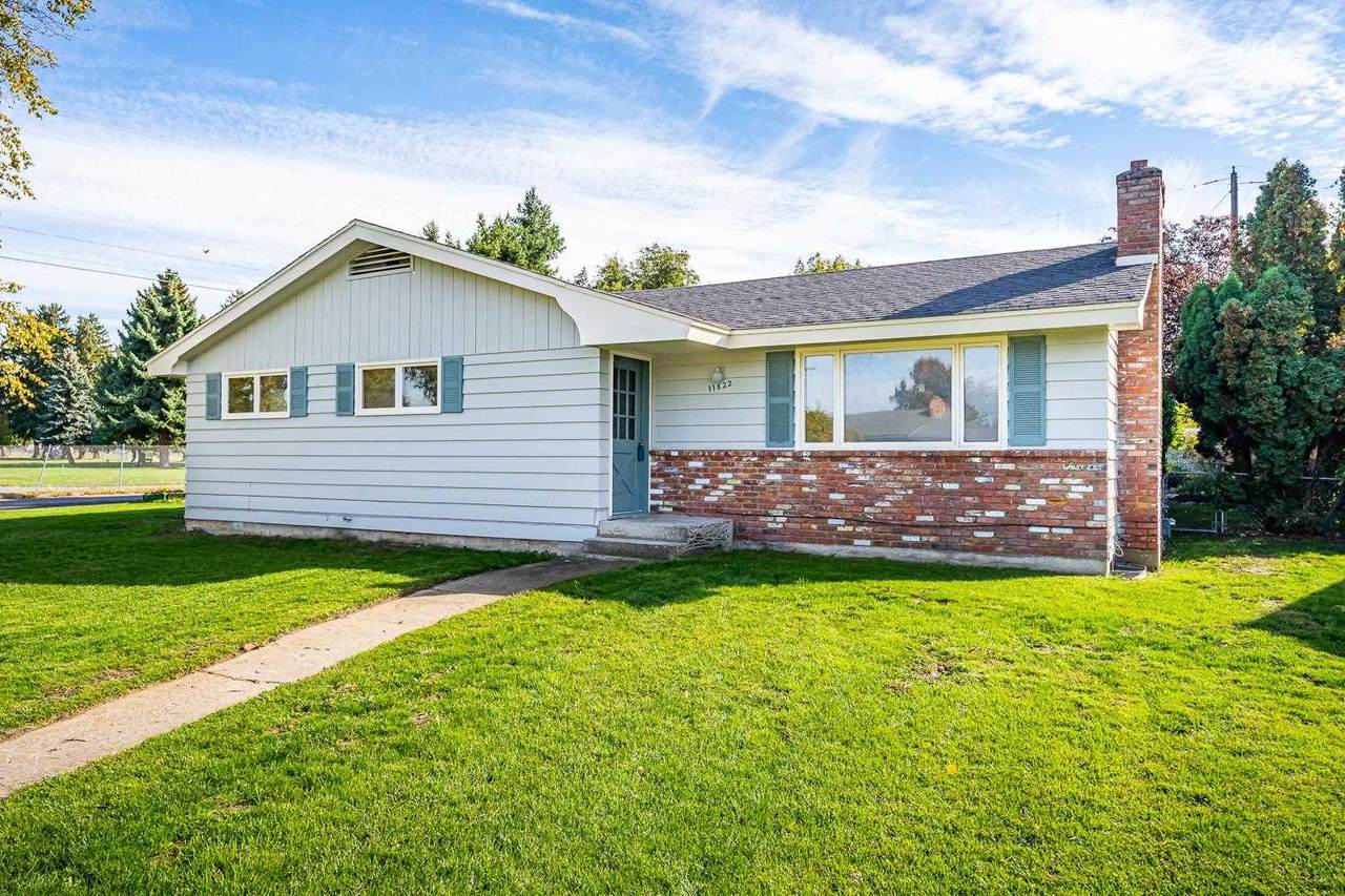 11822 15th Ave - Photo 1