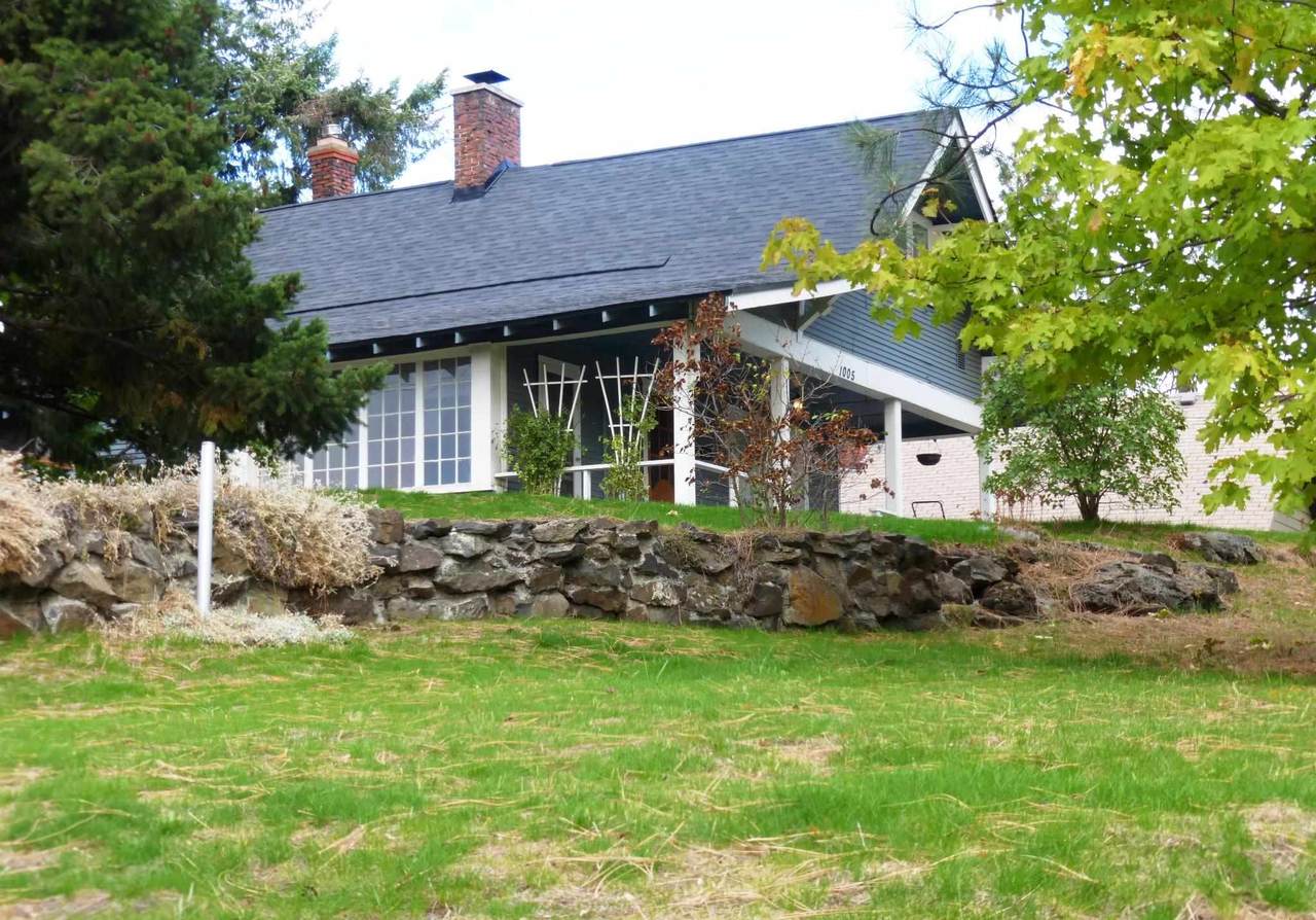 1005 30th Ave - Photo 1