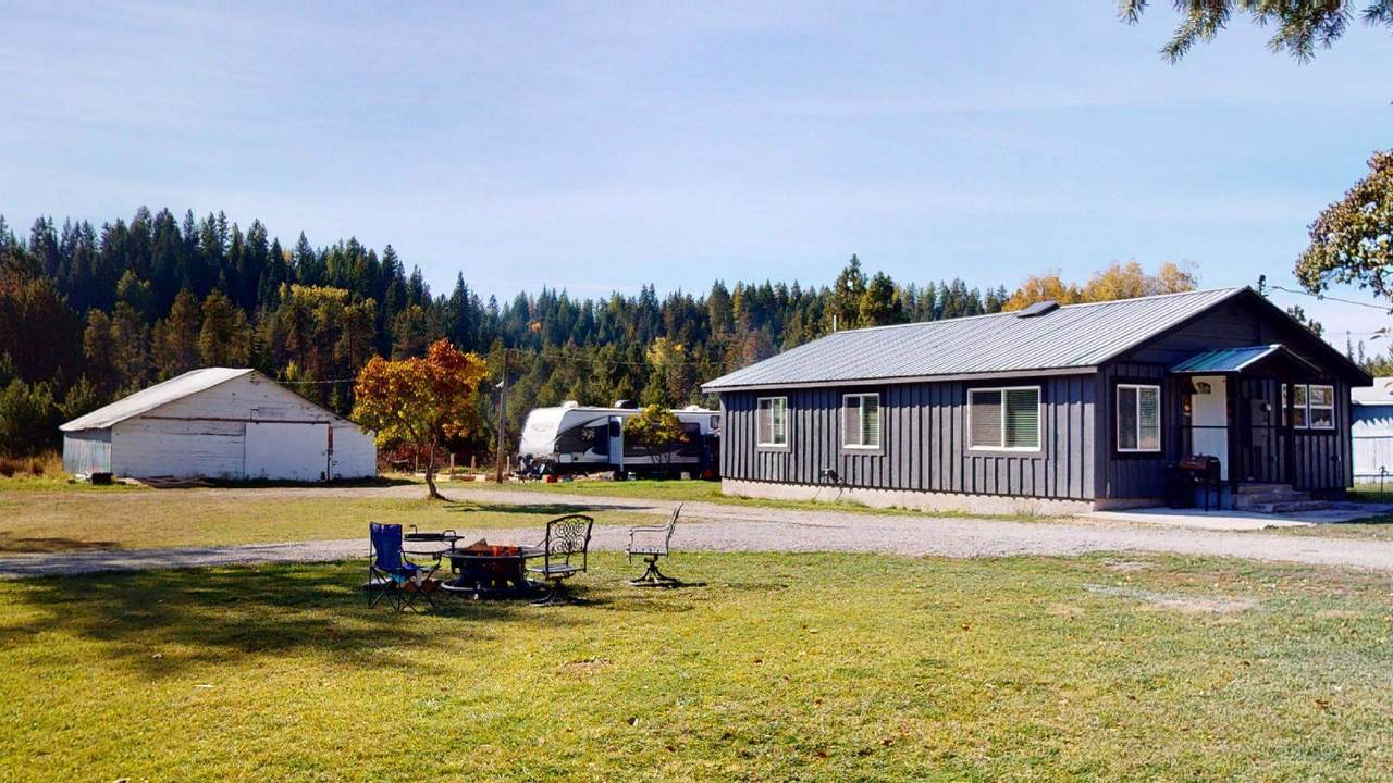 601 Railroad Ave - Photo 1