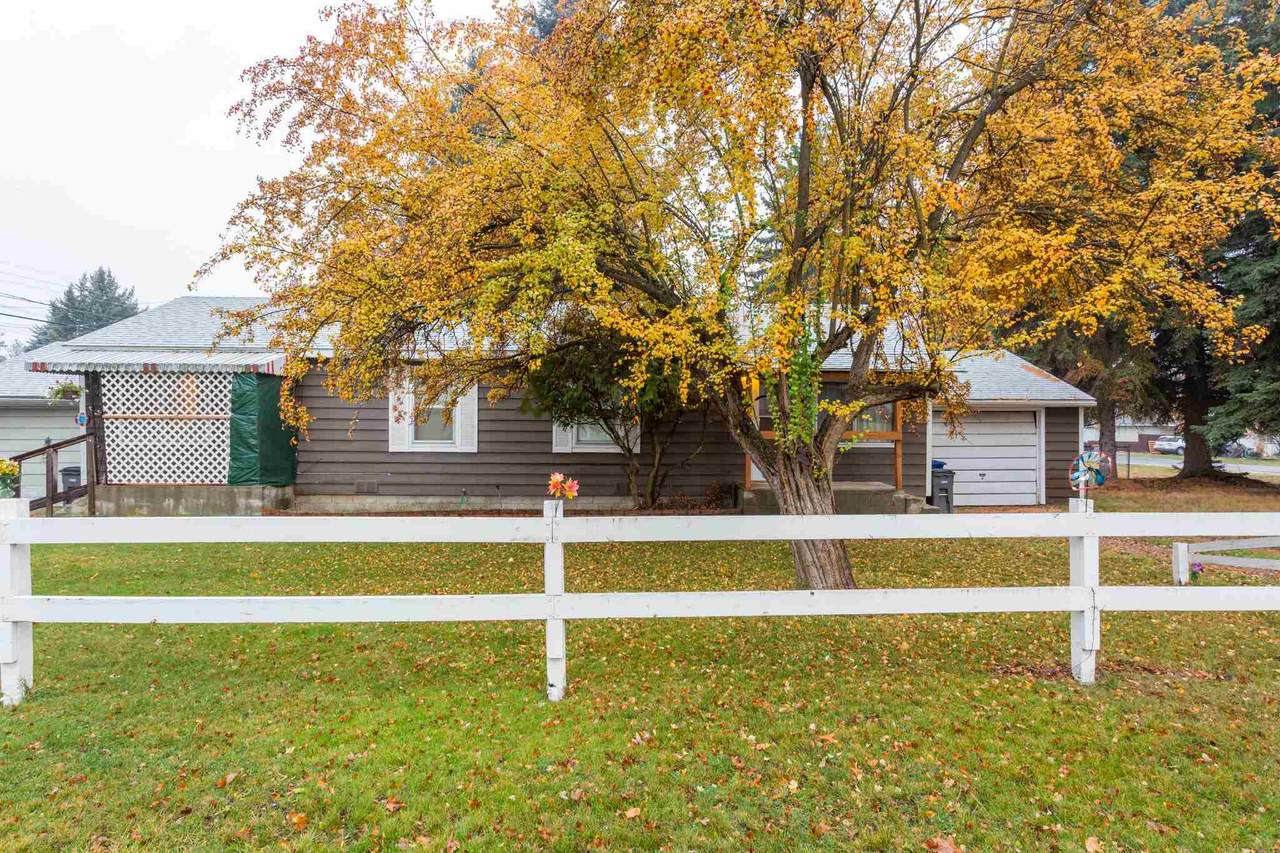 608 Barker St - Photo 1