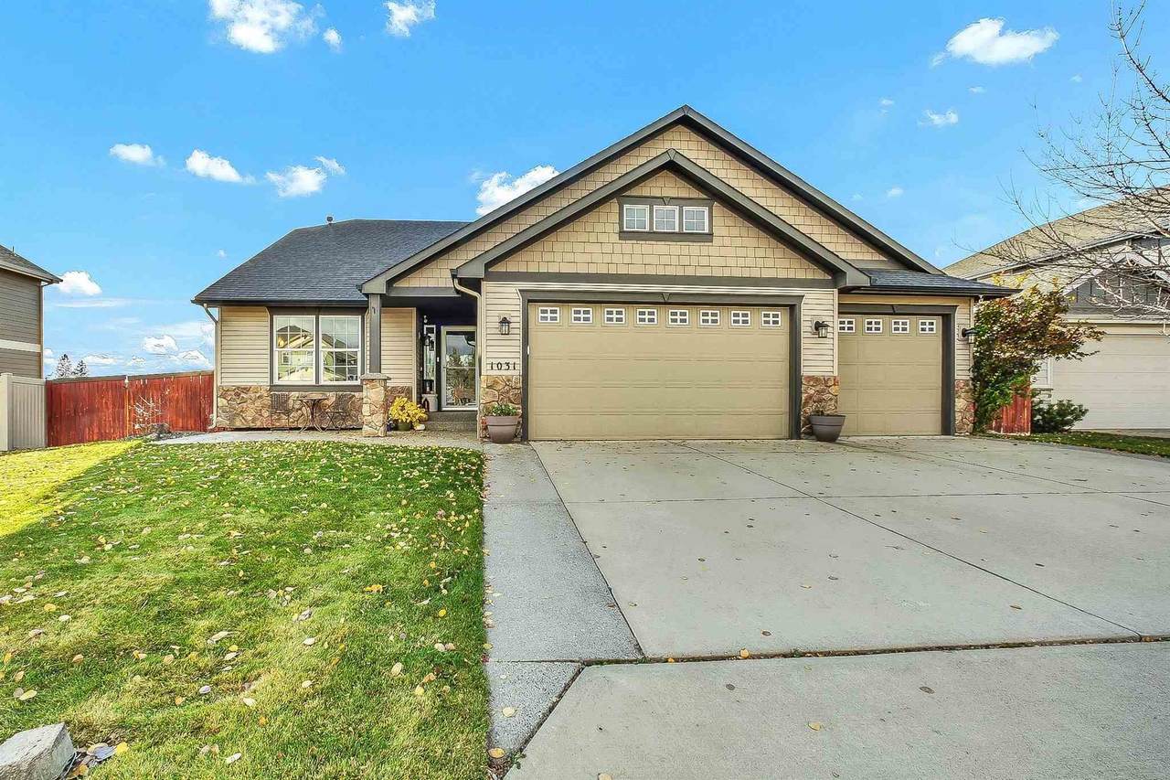 1031 Tapestry Dr - Photo 1