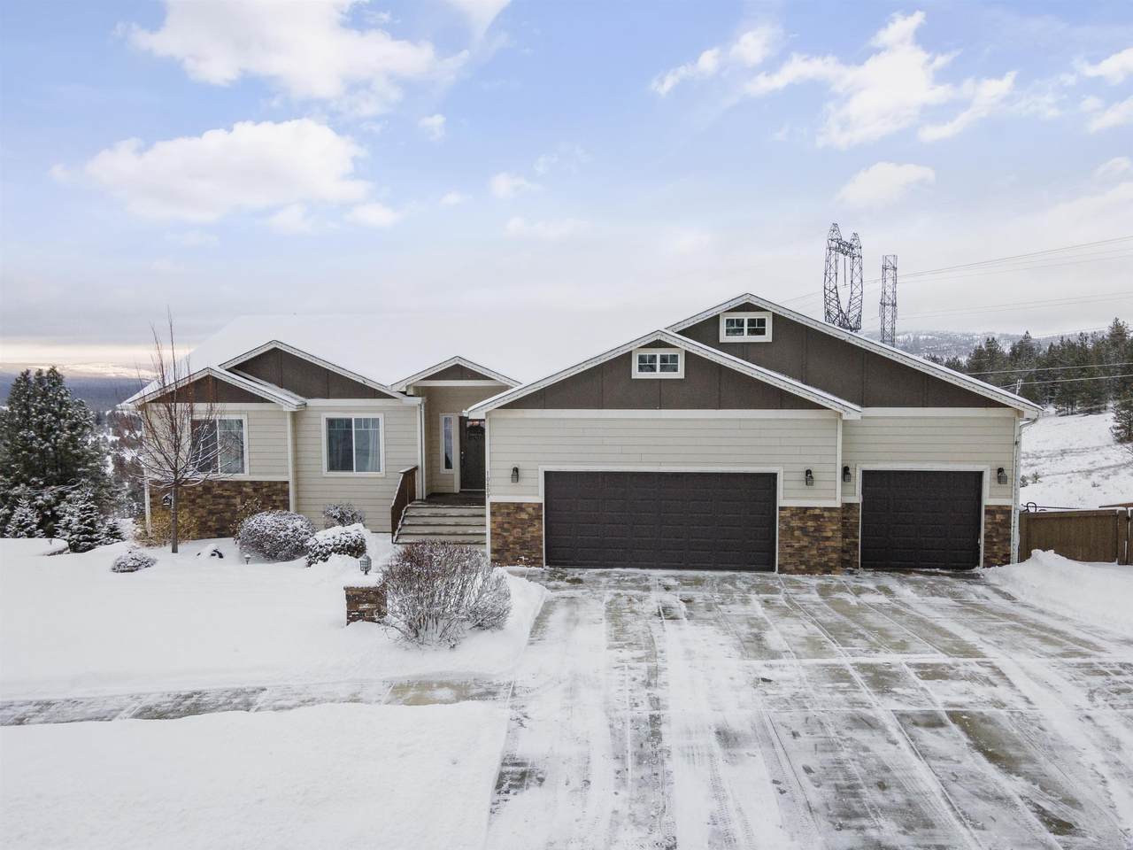 10809 Skyline Dr - Photo 1