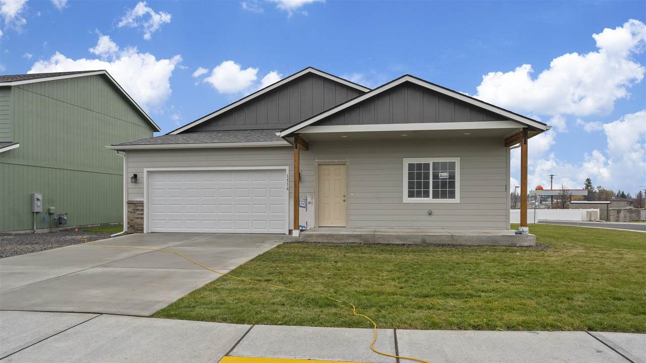 1516 Marilyn Cir - Photo 1