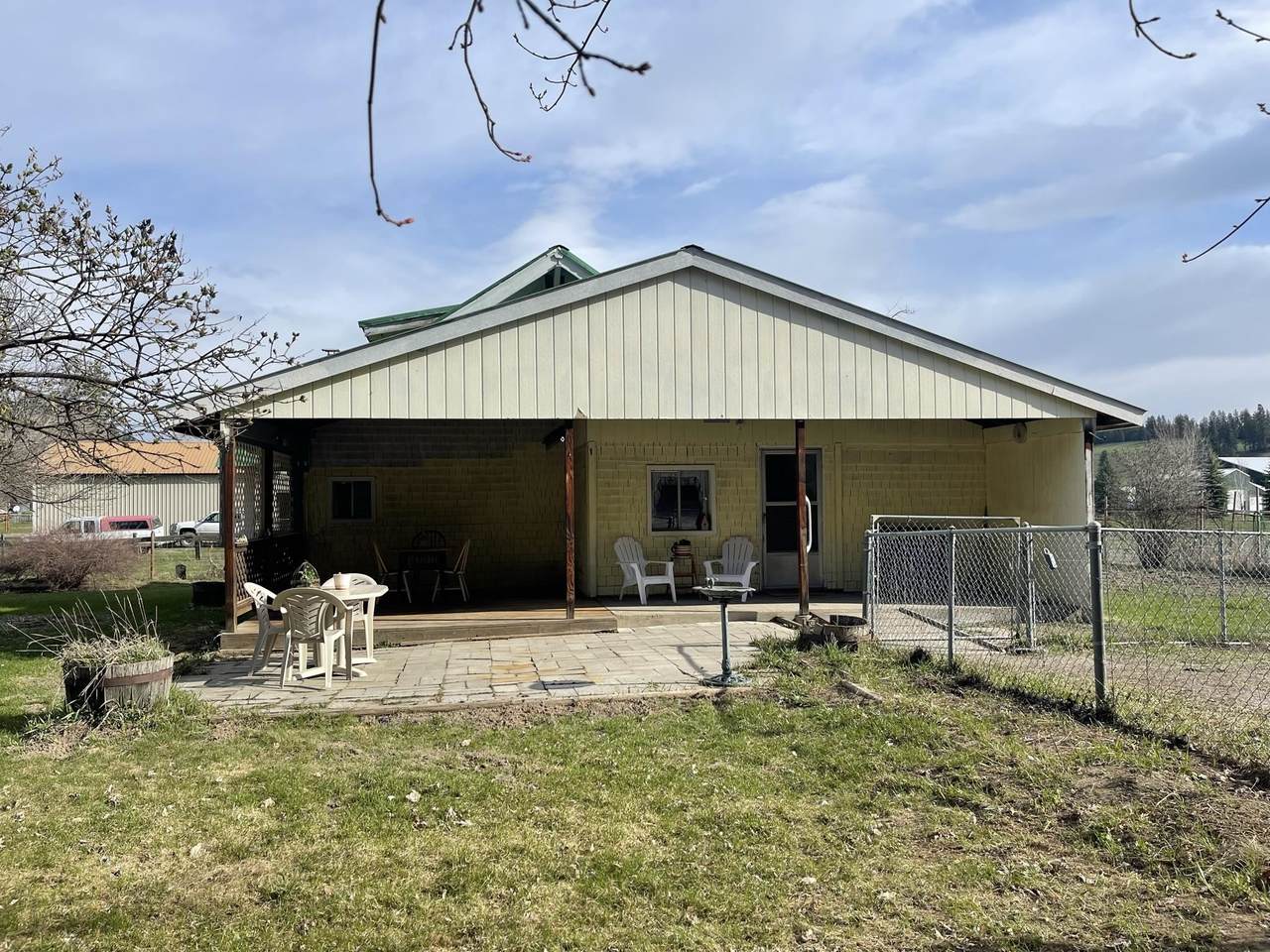 227 Aspen Way - Photo 1