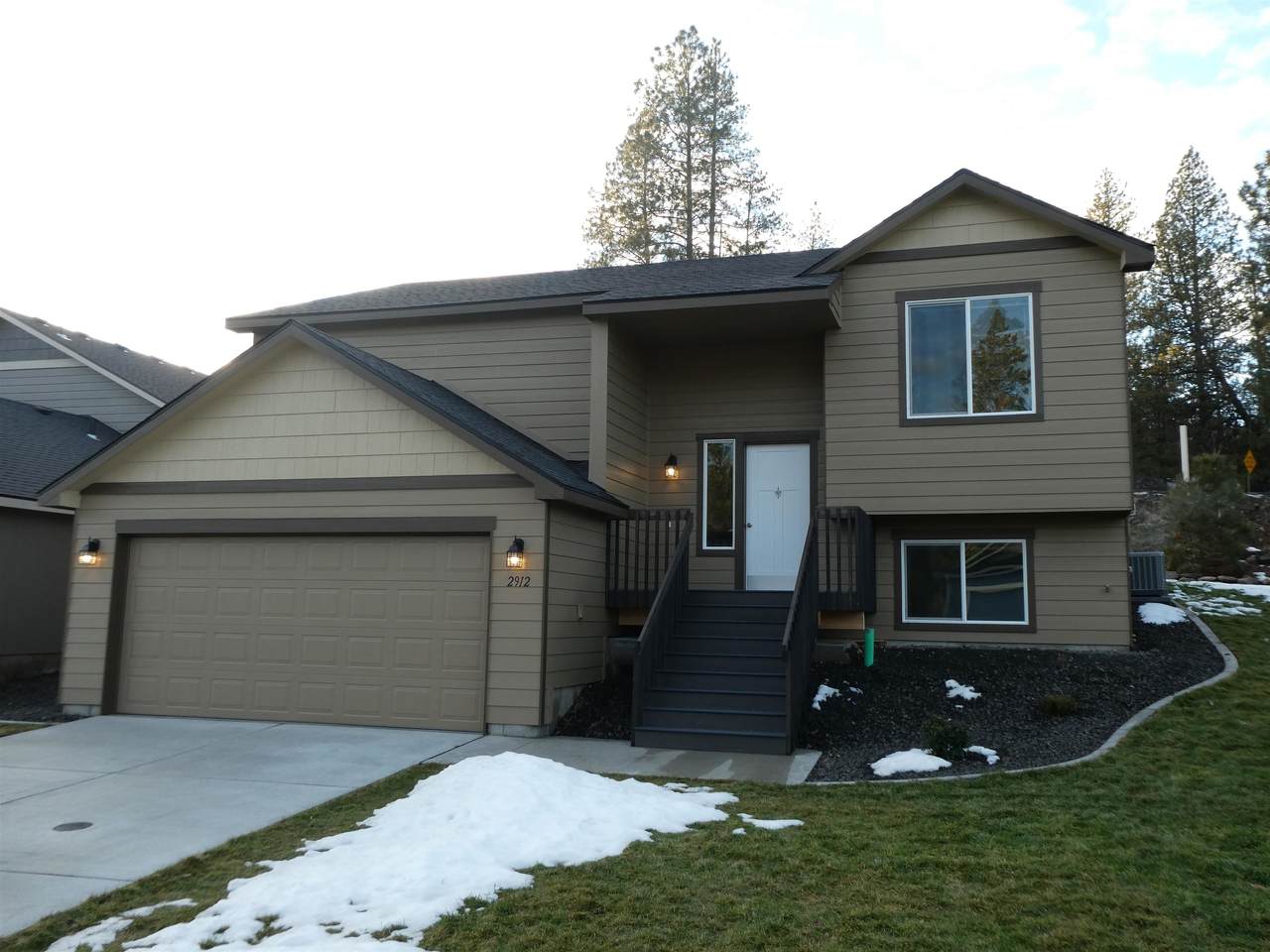 2912 Custer Ln - Photo 1