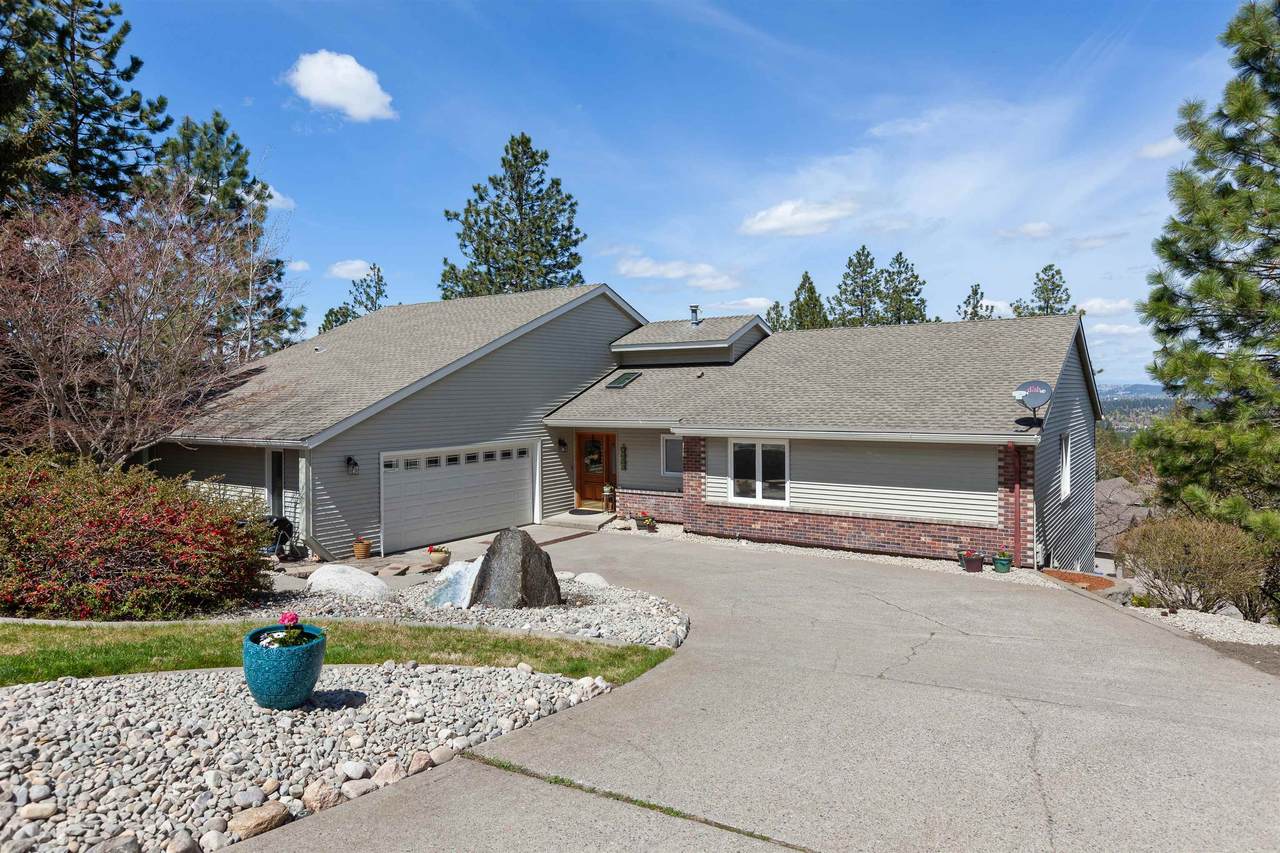 6134 Zuni Dr - Photo 1