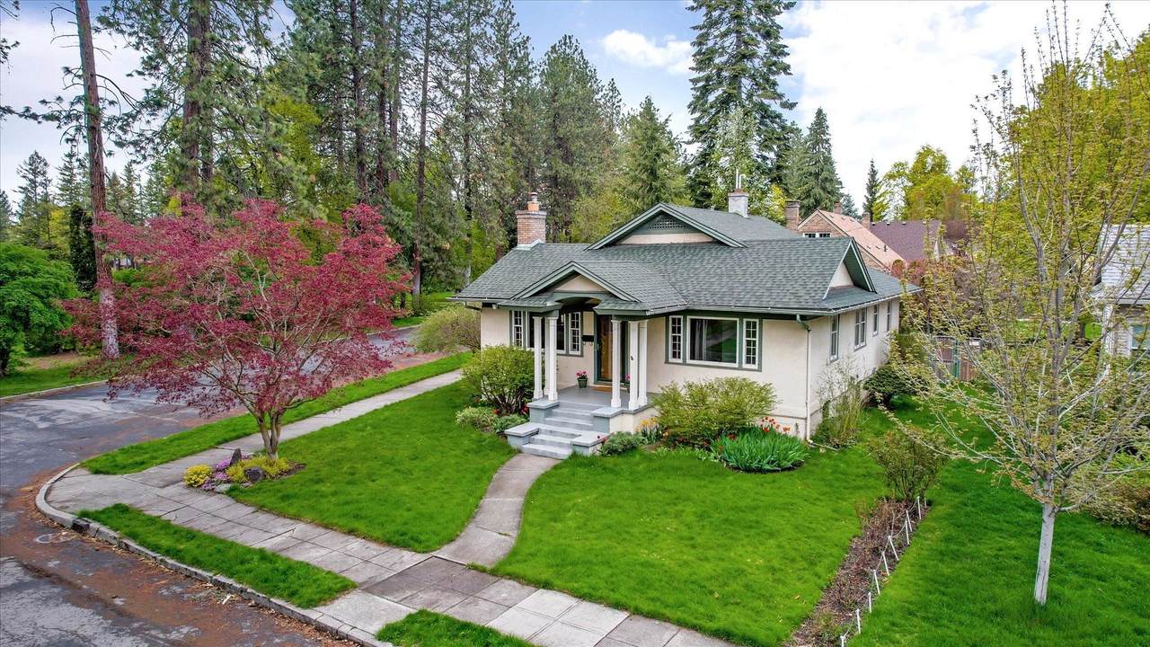 105 22nd Ave - Photo 1