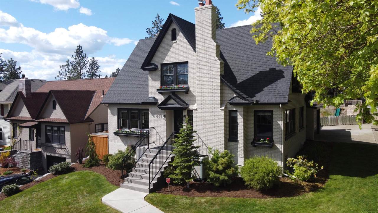704 14TH Ave - Photo 1