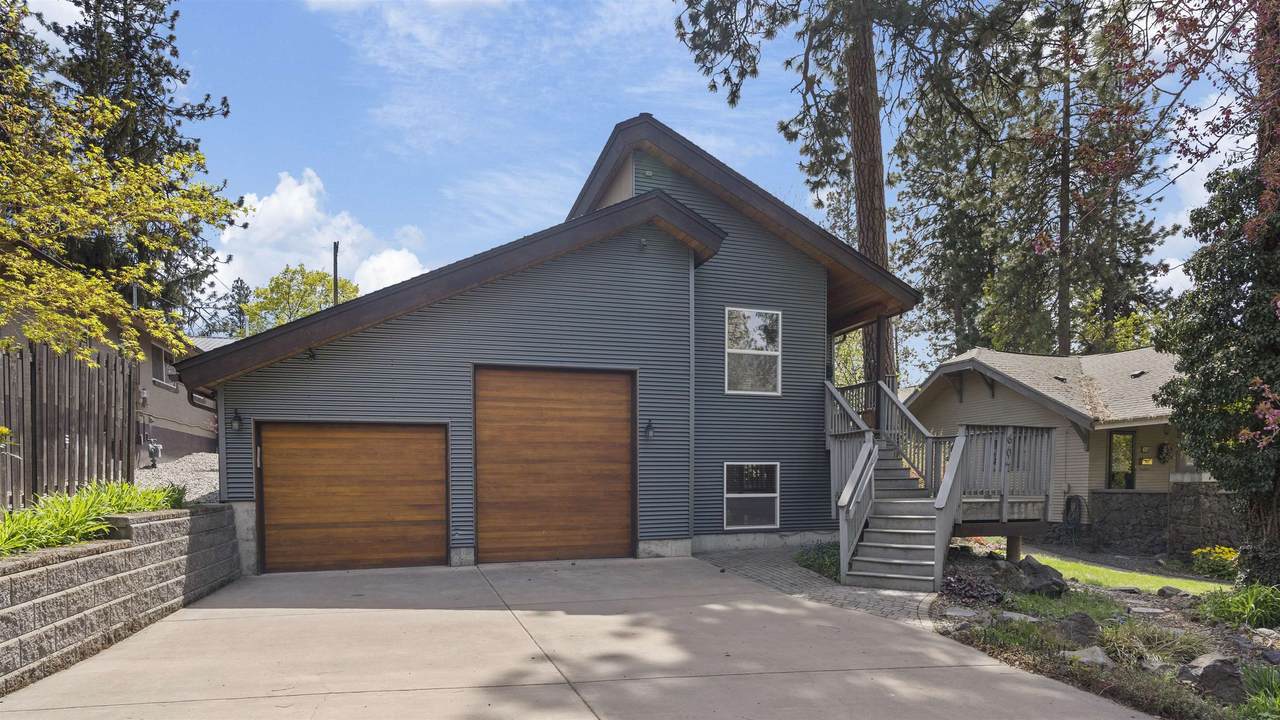 607 15th Ave - Photo 1