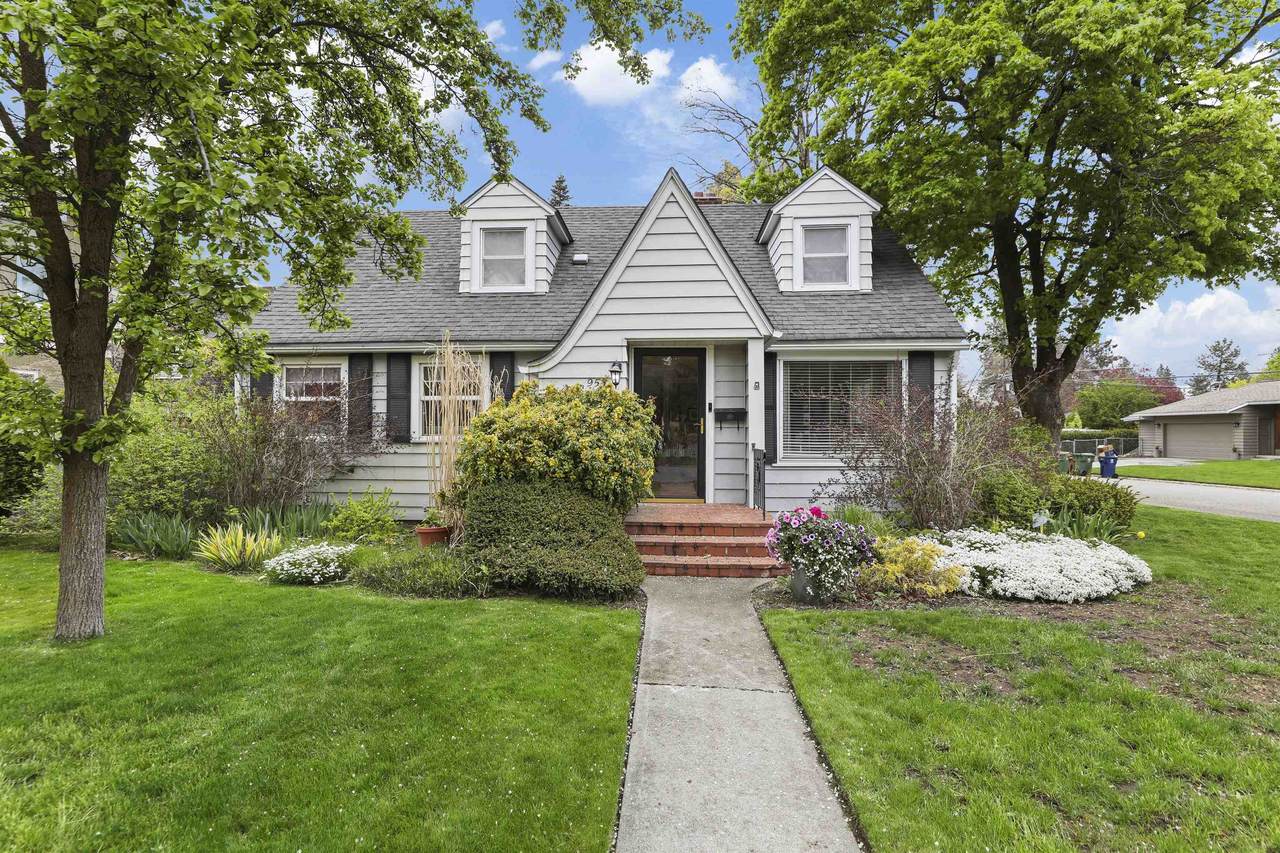 953 43rd Ave - Photo 1