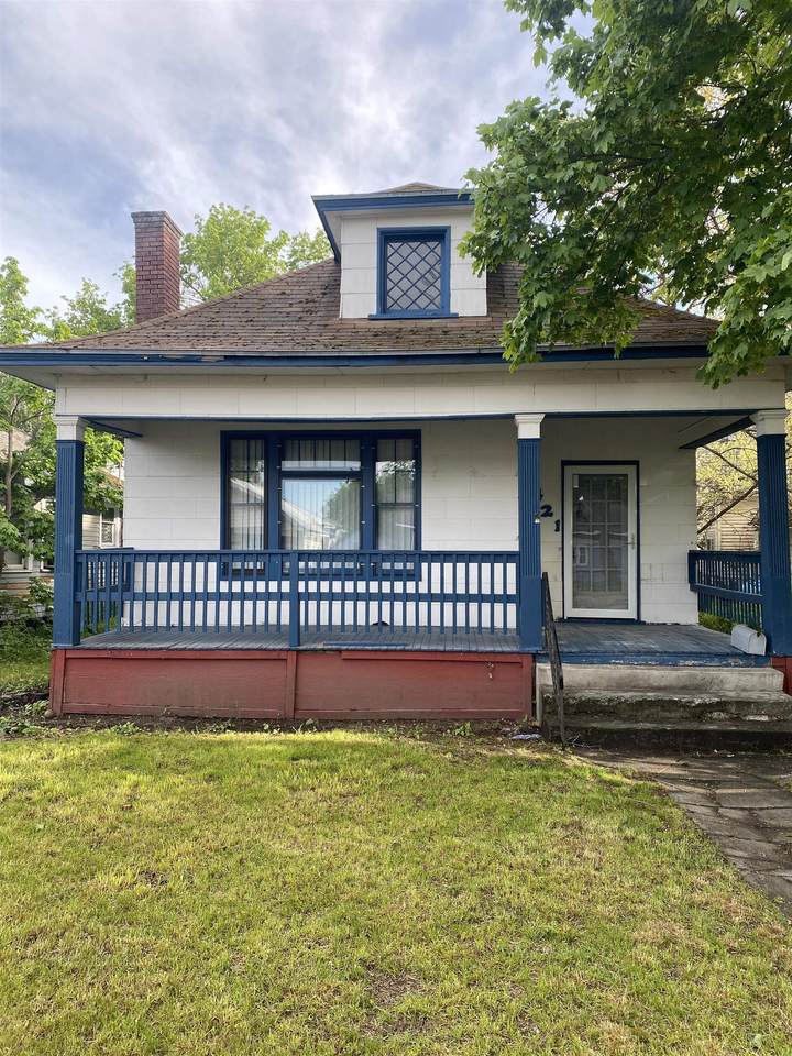 2421 Sharp Ave - Photo 1