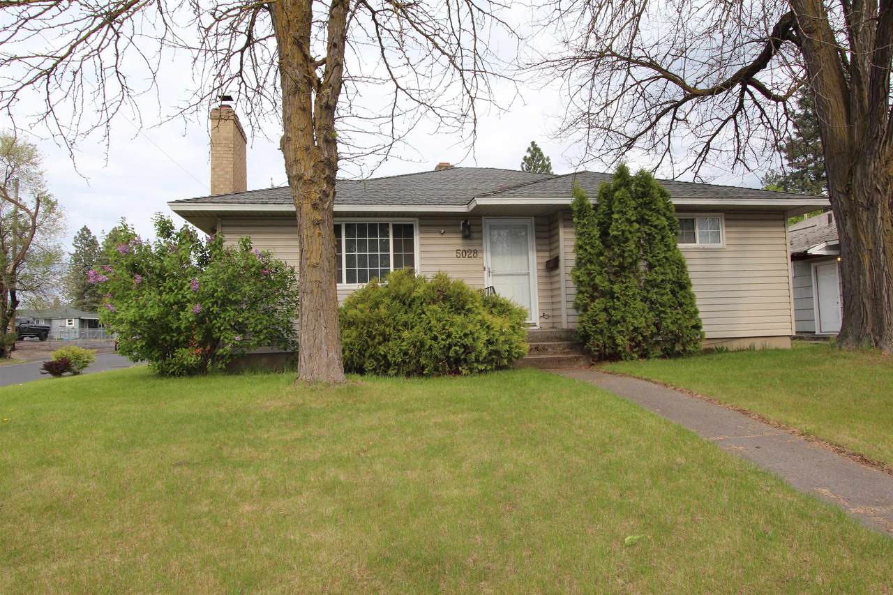 5028 Ash St - Photo 1