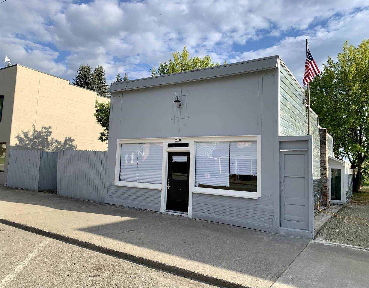 218 5th Ave - Photo 1