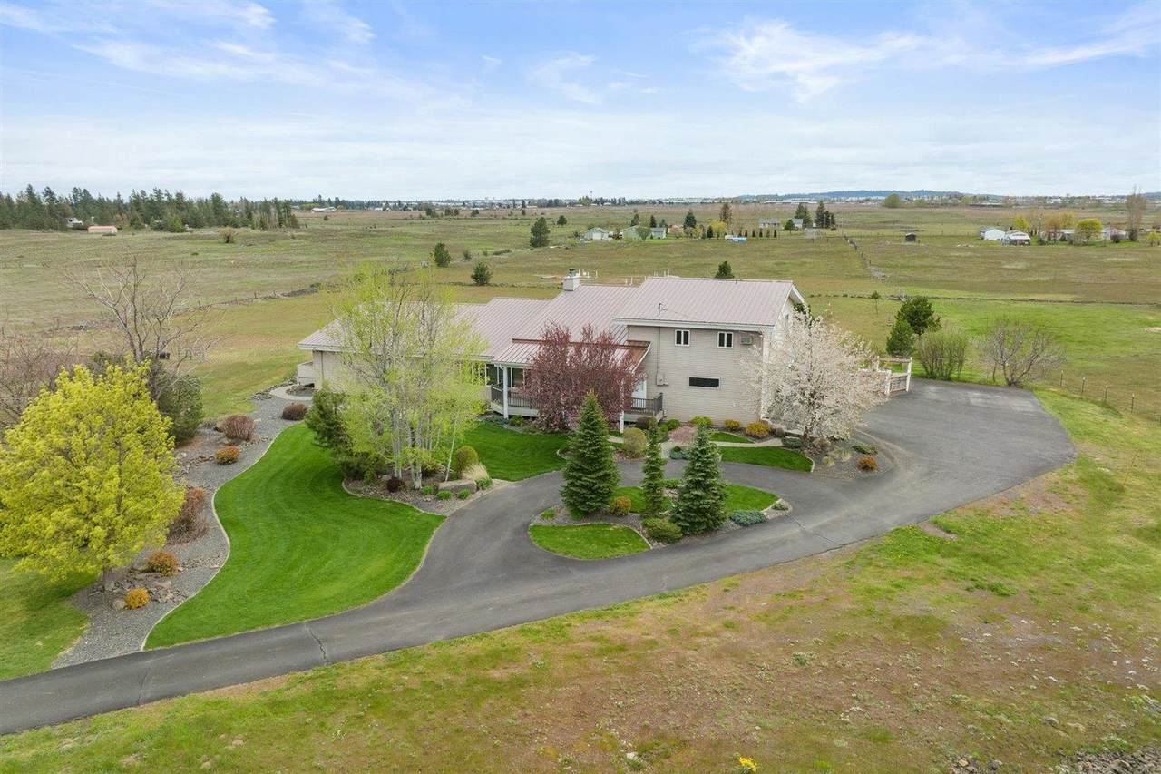 9815 Trails Rd - Photo 1