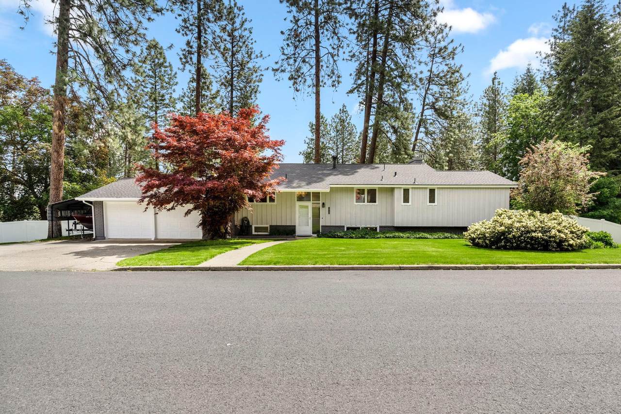 10122 Huntington Rd - Photo 1