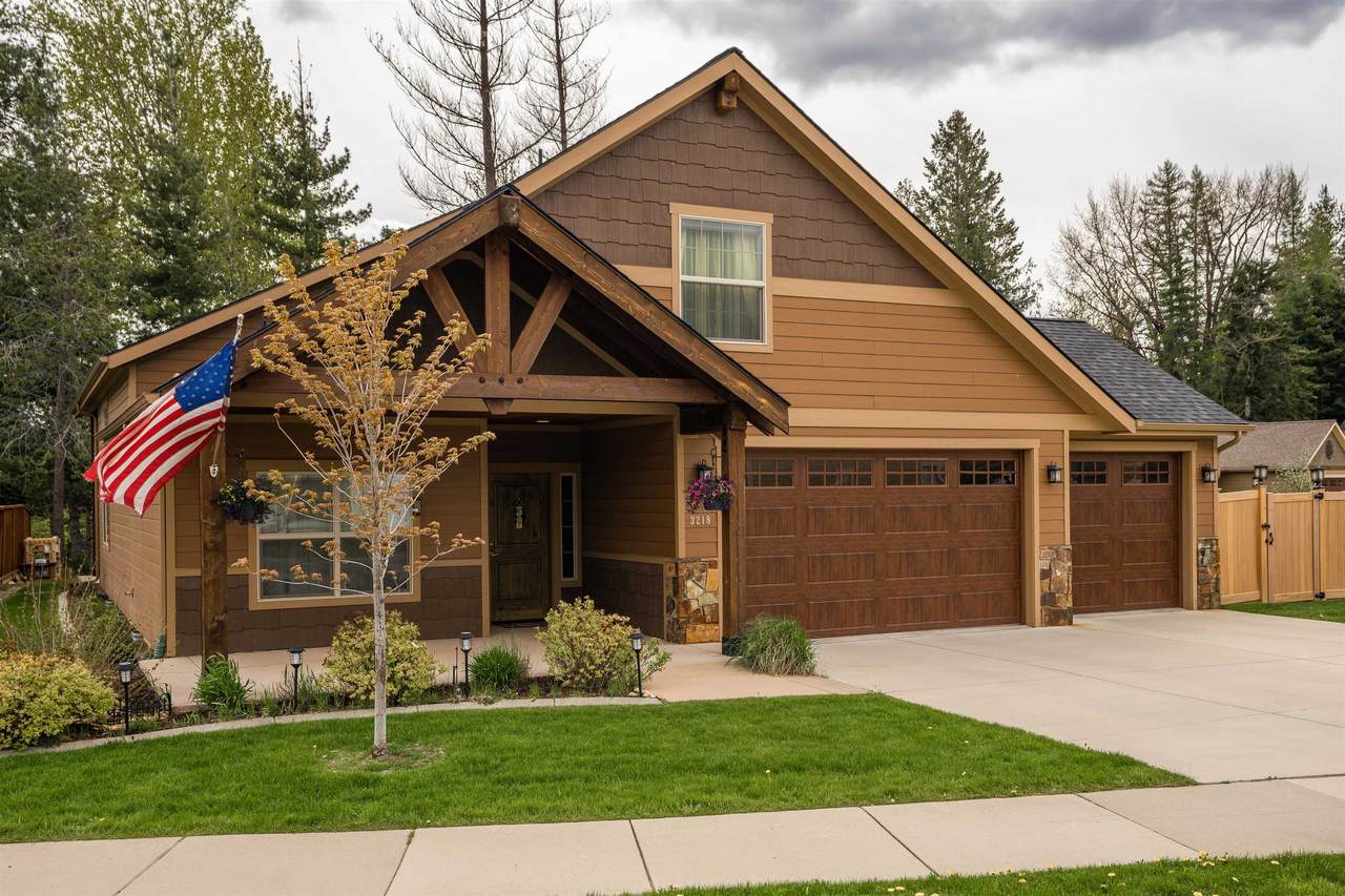 3218 Spring Creek Way - Photo 1