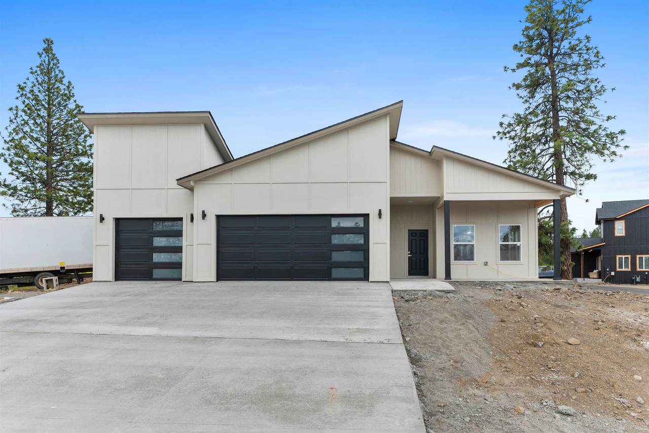 3835 Cliffside Ln - Photo 1