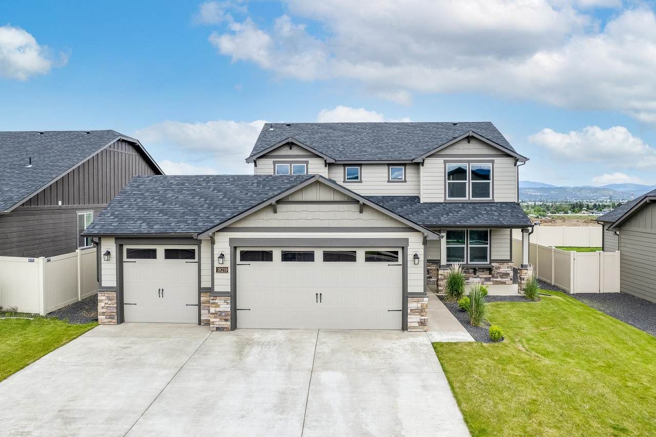 18219 18th Ave - Photo 1
