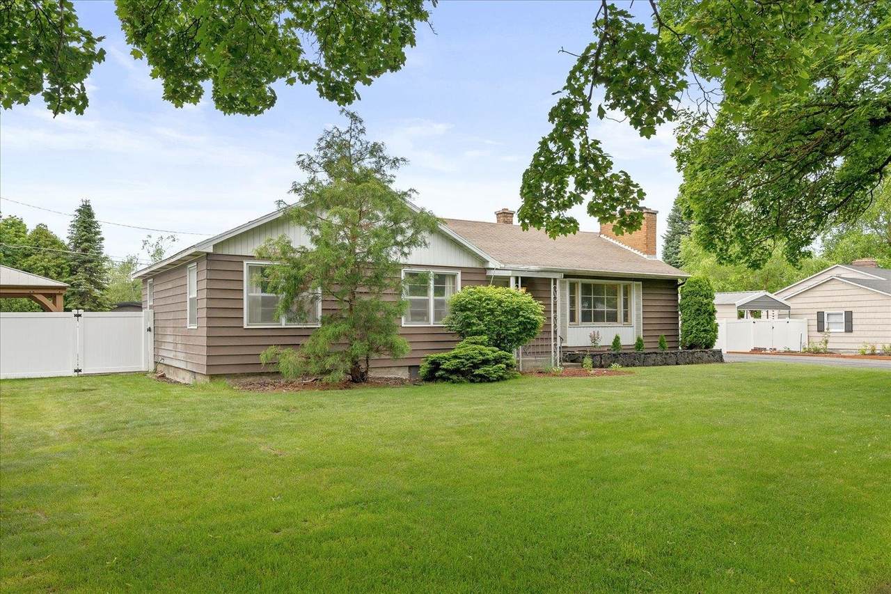 8612 Liberty Ave - Photo 1