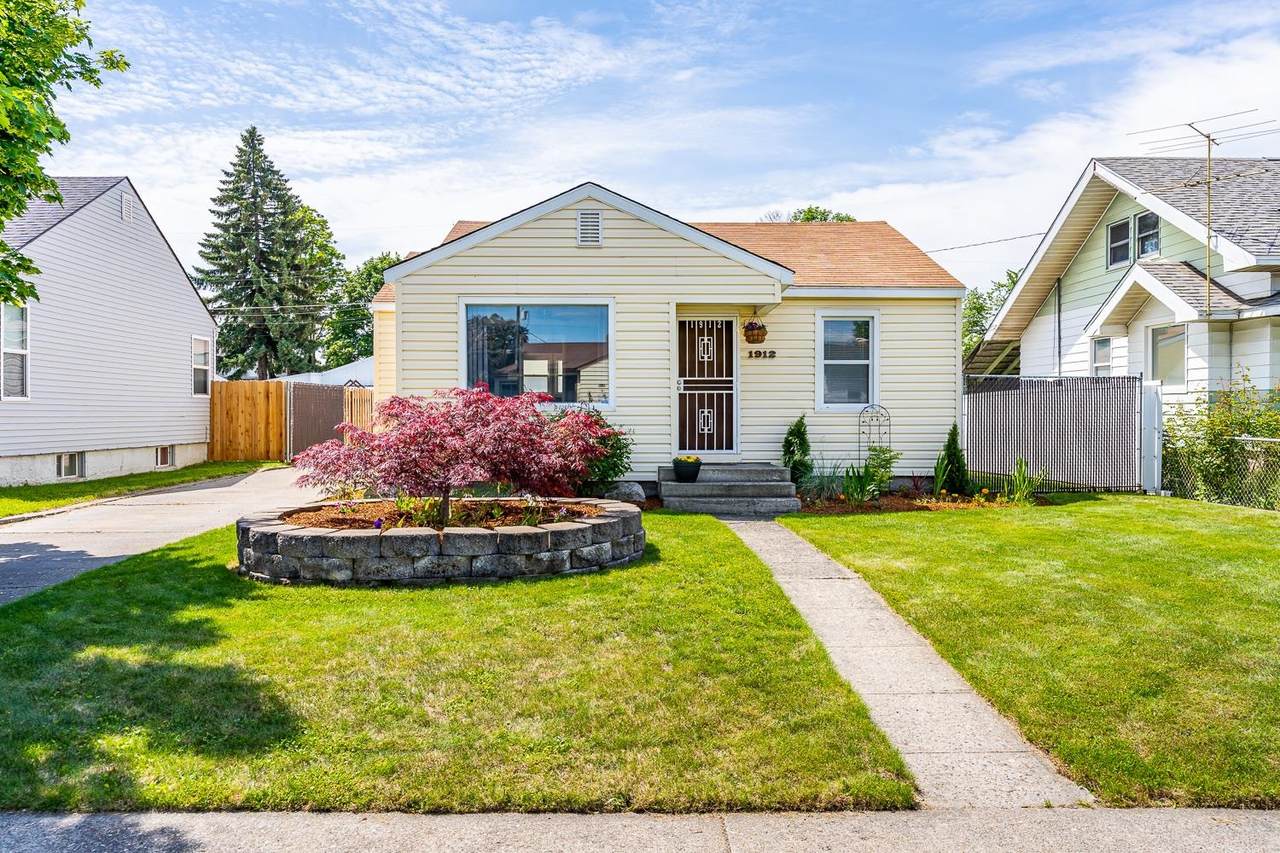 1912 Hoffman Ave - Photo 1