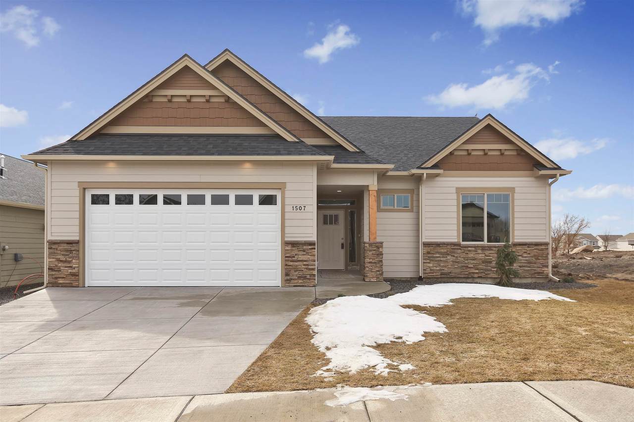 18126 Nevada Rd - Photo 1