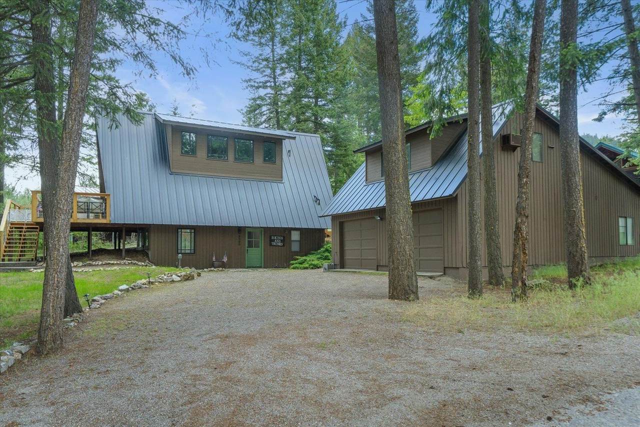 4566 Wanakiwin Dr - Photo 1