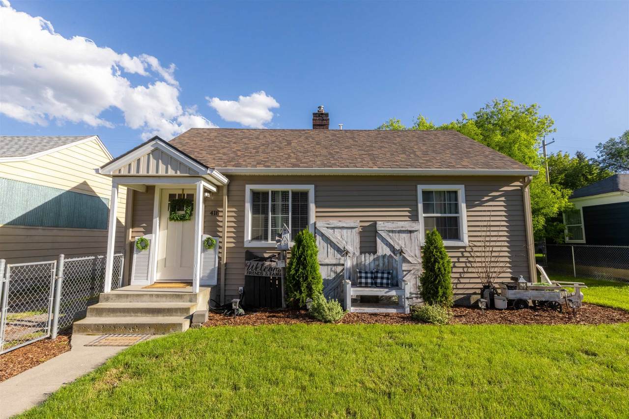 418 Hawthorne Rd - Photo 1