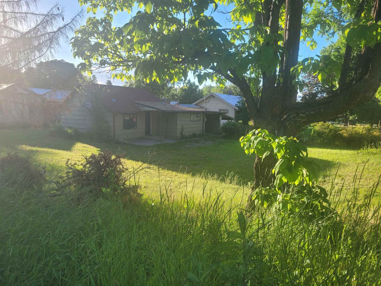 9601 Ivanhoe Rd - Photo 1