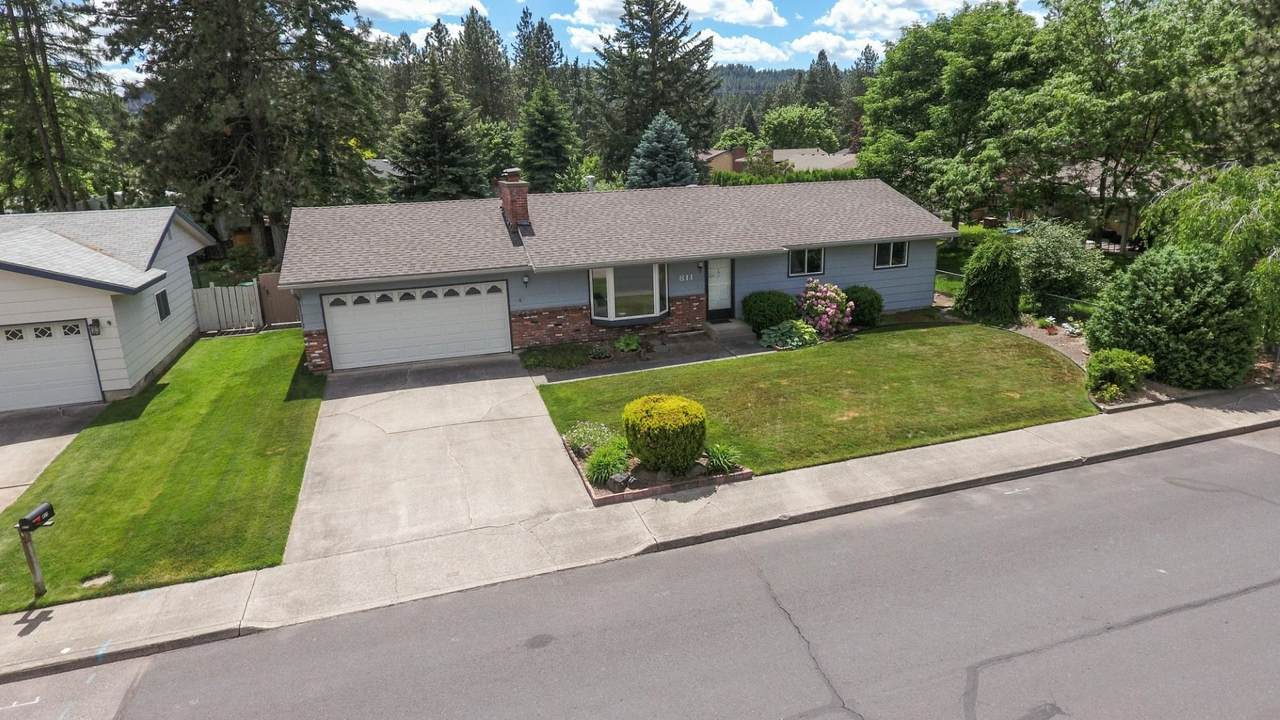 811 Regina Ave - Photo 1