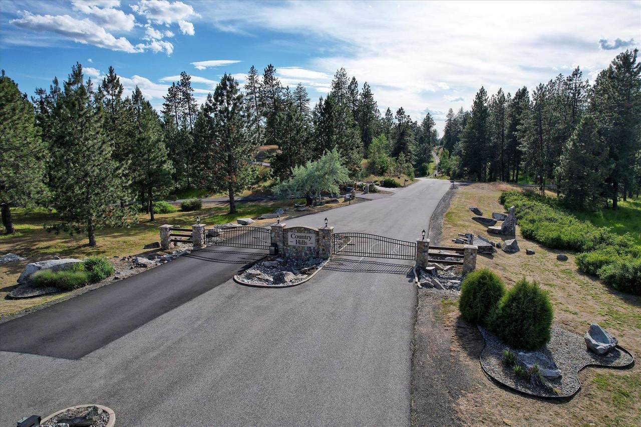 15311 Cliff Ln - Photo 1