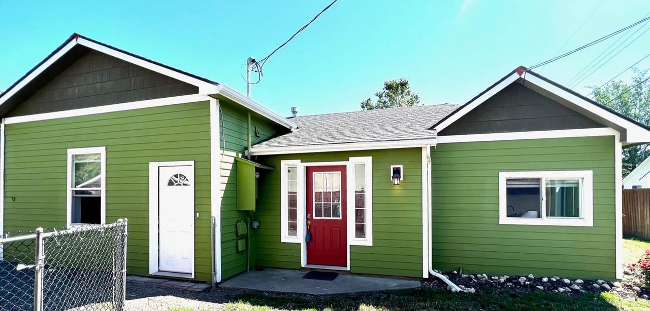 19020 Riverside Ave - Photo 1