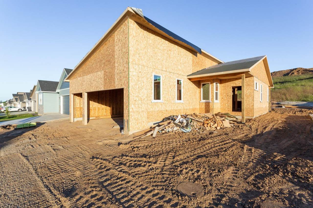 1016 Greenfield Dr - Photo 1