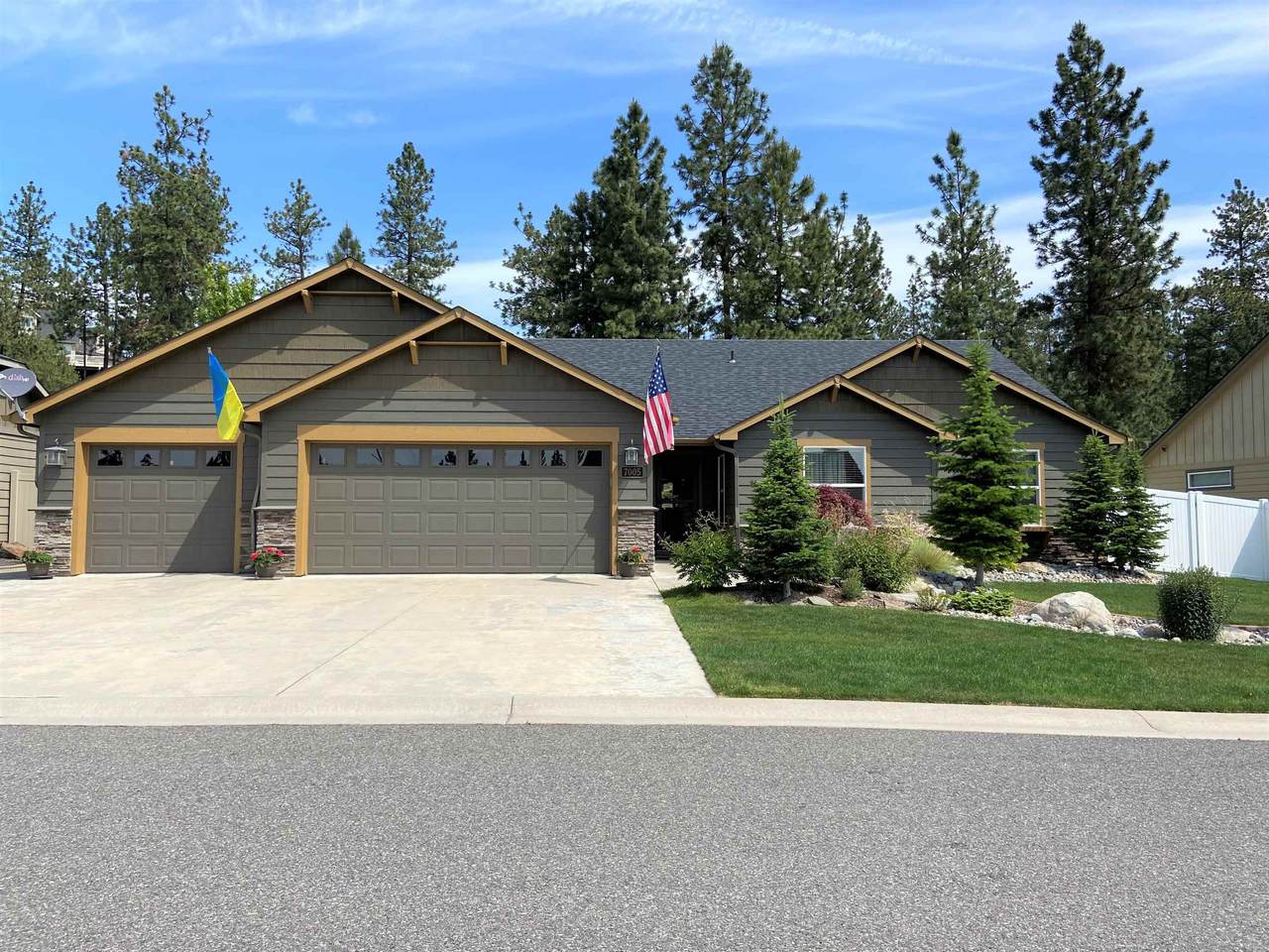 7005 Fairmont Ln - Photo 1