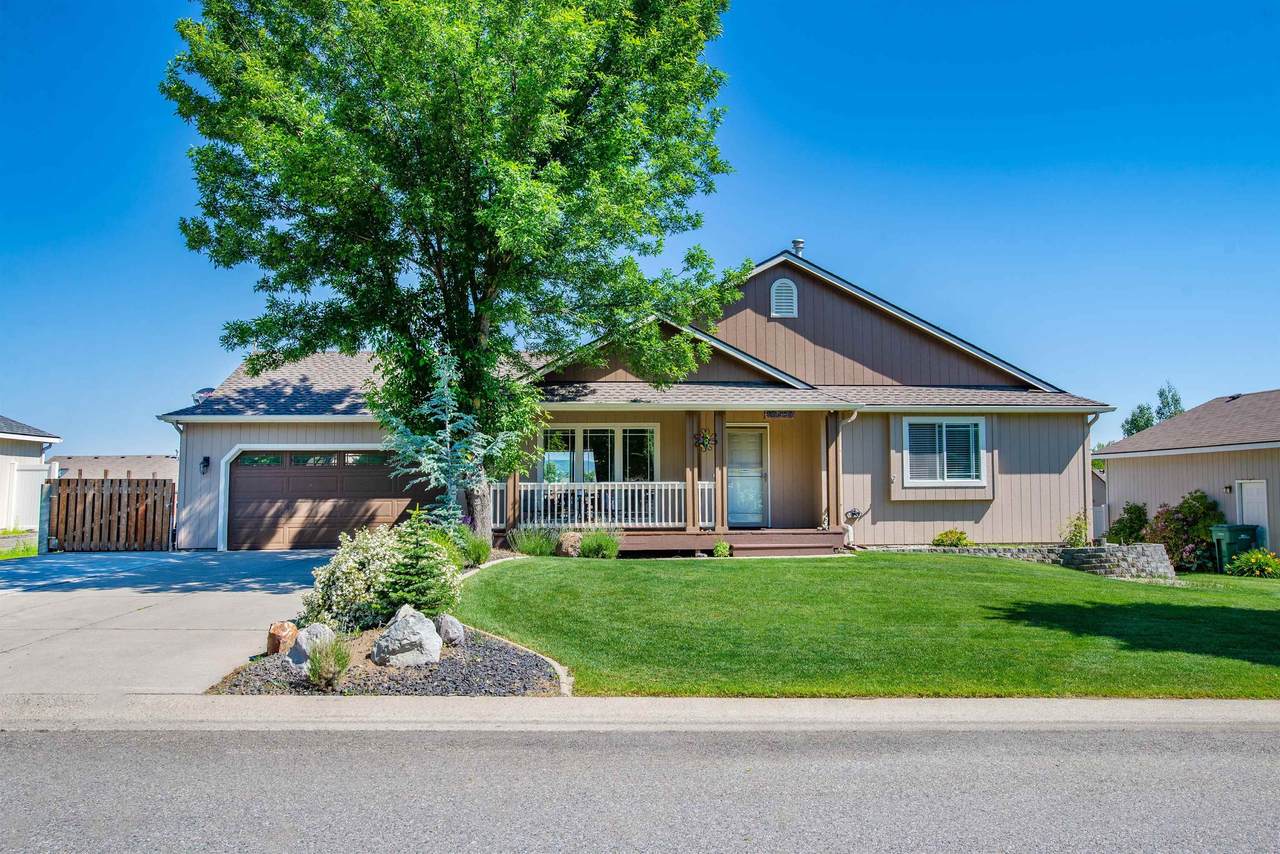 18603 12th Ave - Photo 1